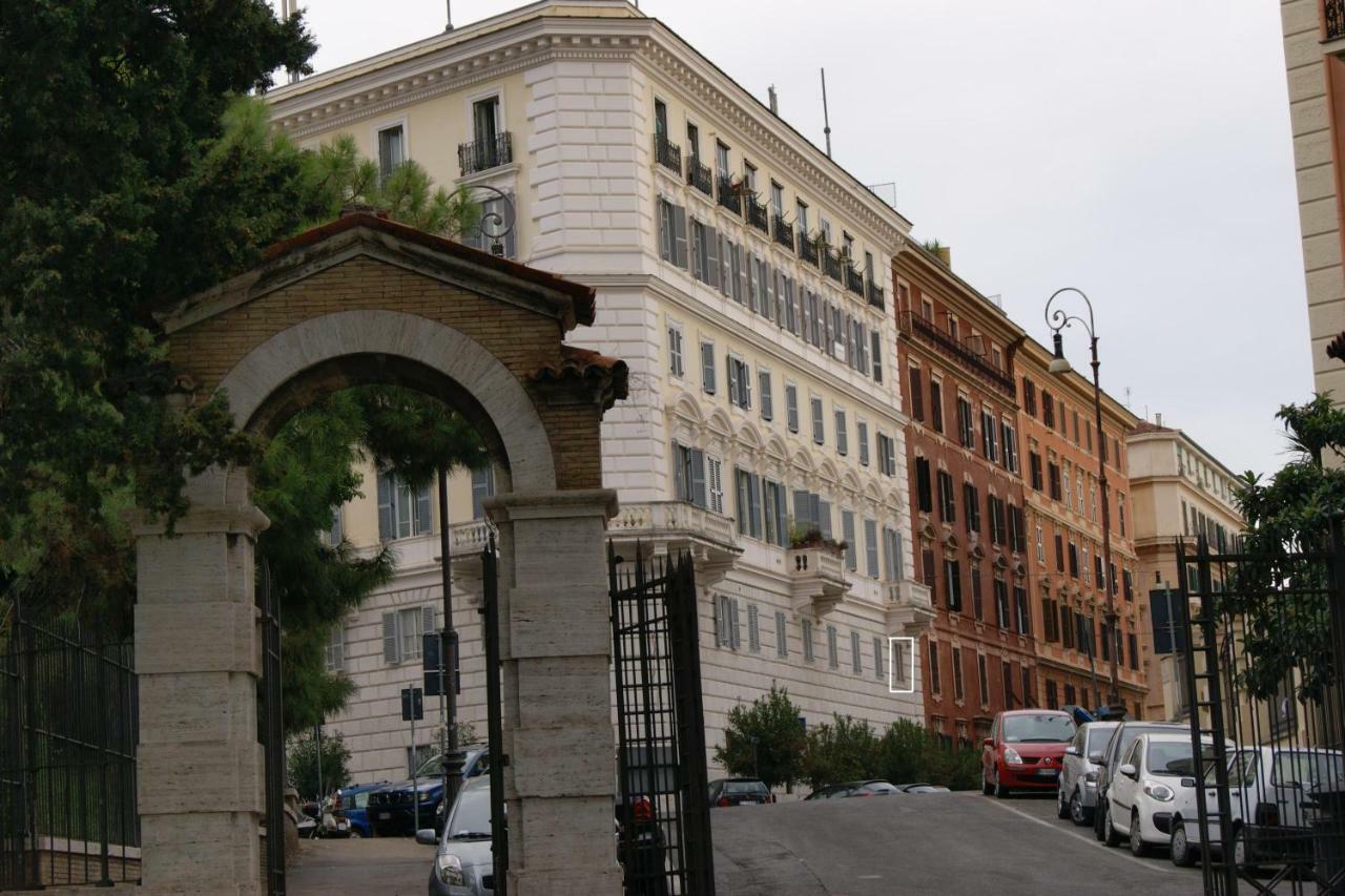 Tatusa Al Colosseo โรม ภายนอก รูปภาพ